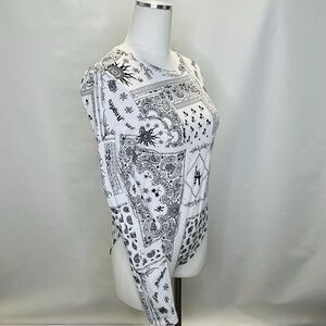 Forever 21 x Hot Wheels Bodysuit Womens Size Large LA Paisley Black White Logo
